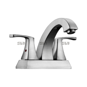Robinet de salle de bain Peerless de 4 pouces à deux poignées SLY