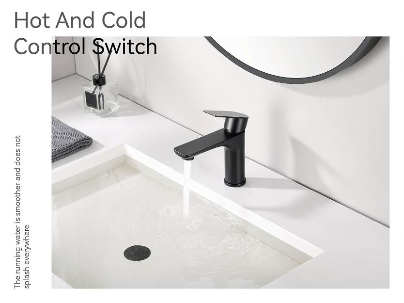 robinet de salle de bain chrom&eacute;