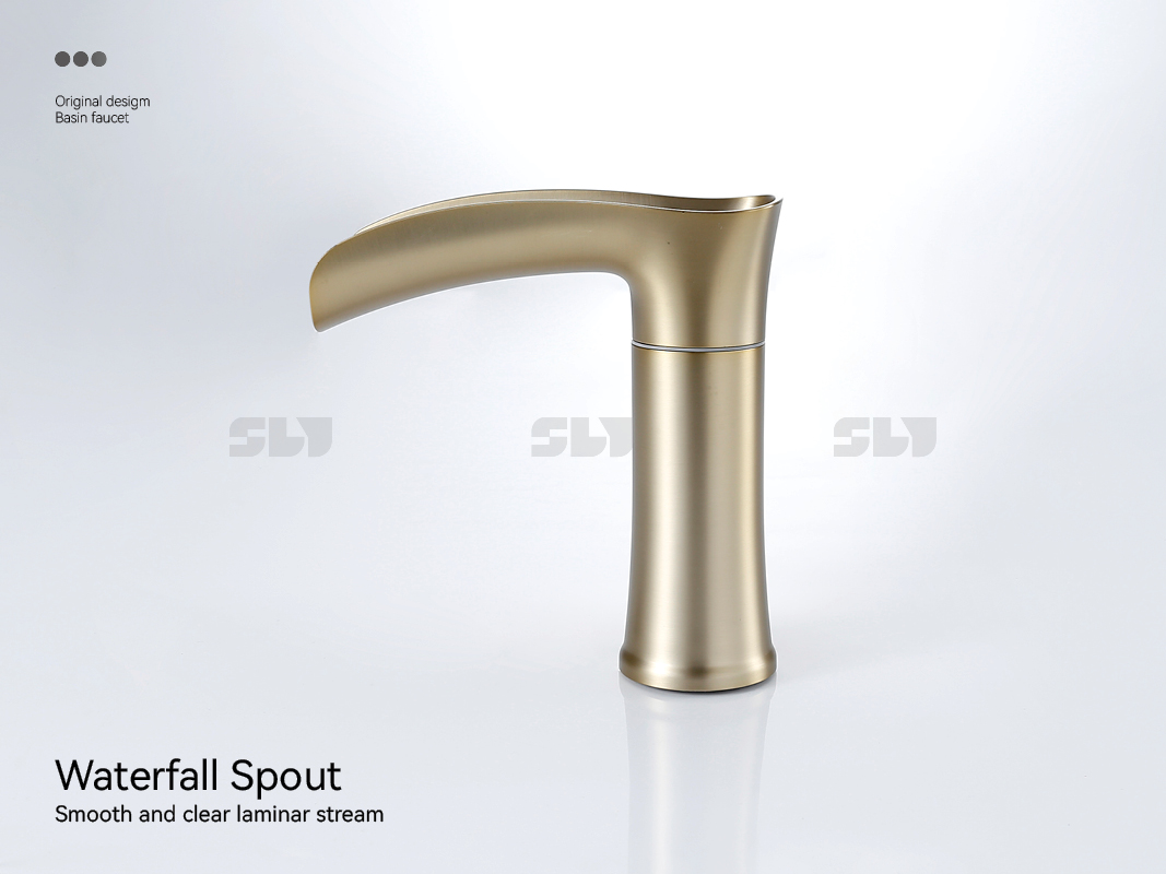 luminaires chrom&eacute;s