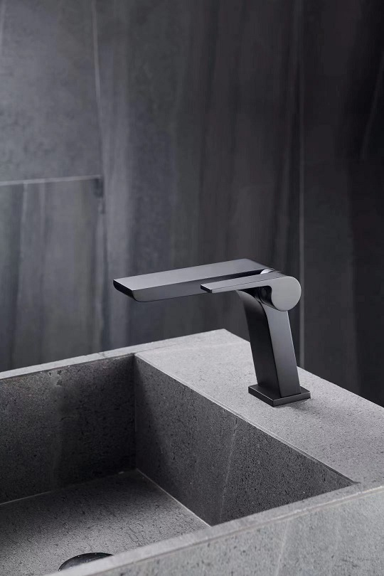 lavabos et robinets de salle de bain