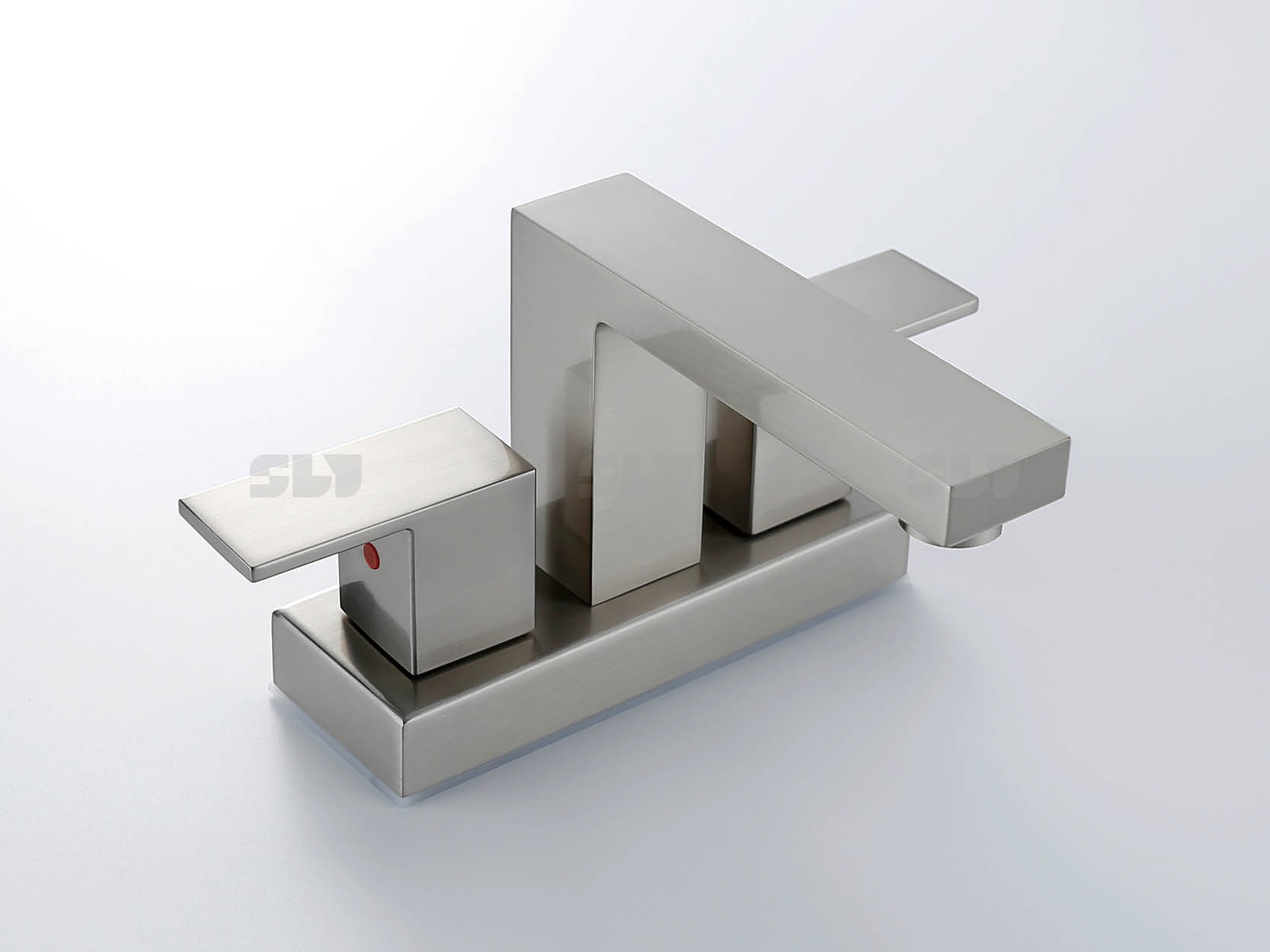 petit robinet de salle de bain