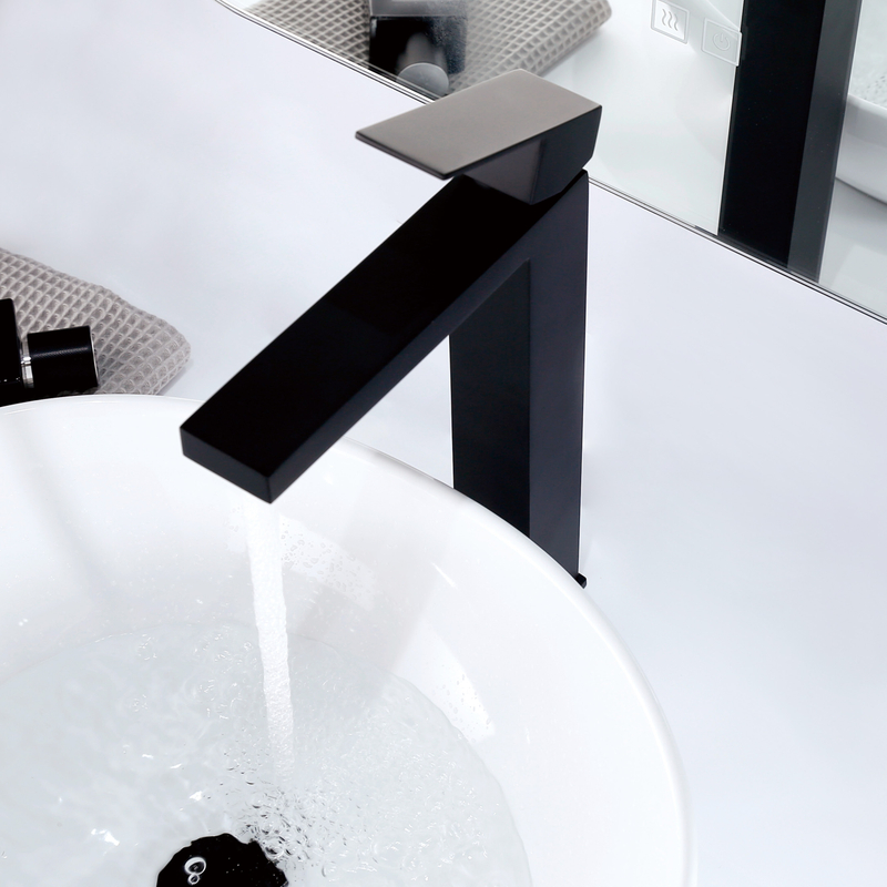 Faucets de salle de bain monomoteur sournois sournois robinets de salle de bain en acier inoxydable
