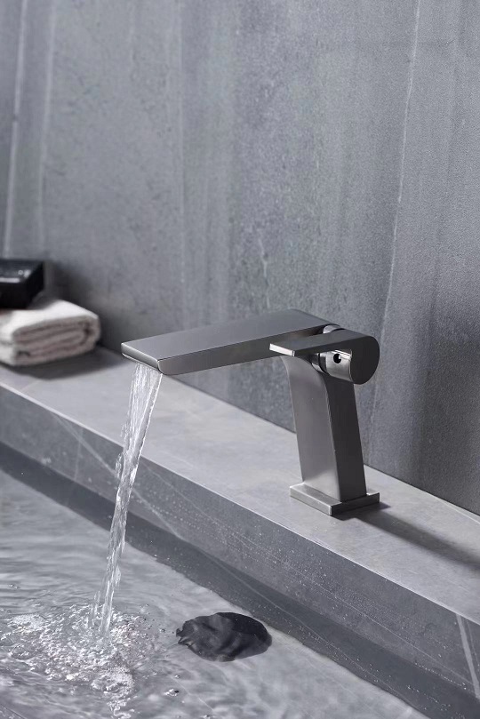 robinet de salle de bain