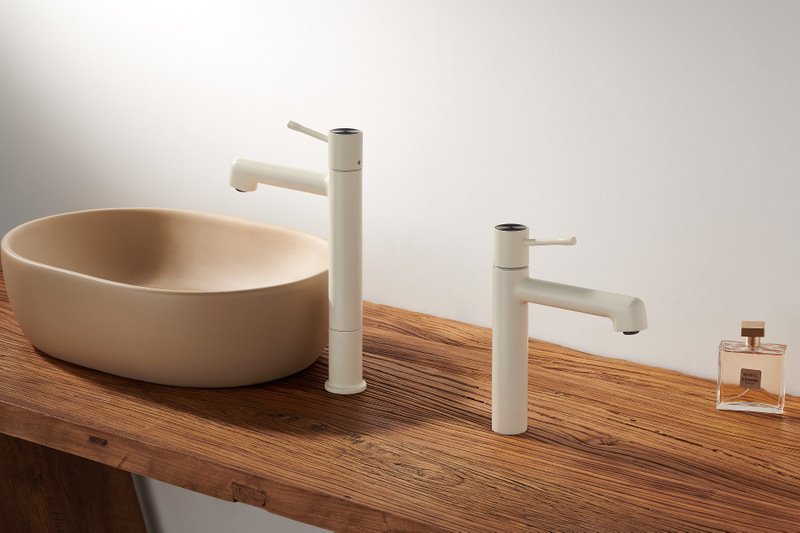 Brasse en laiton blanc meilleur prix simple levier simple et à eau froide mélangeur d'eau de salle de bain bassin de salle de bain