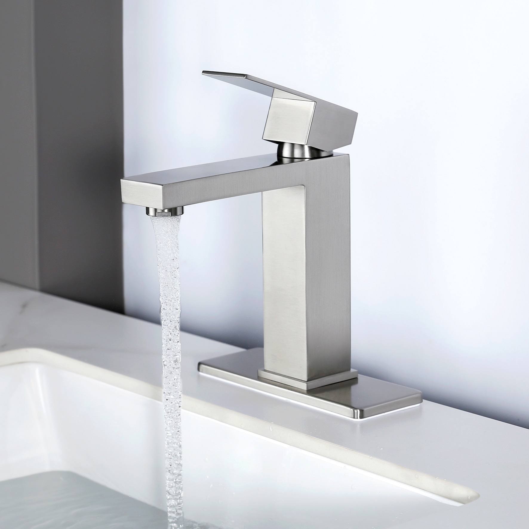 Robinet de salle de bain en acier inoxydable résistant en acier inoxydable résistant à la corrosion en gros