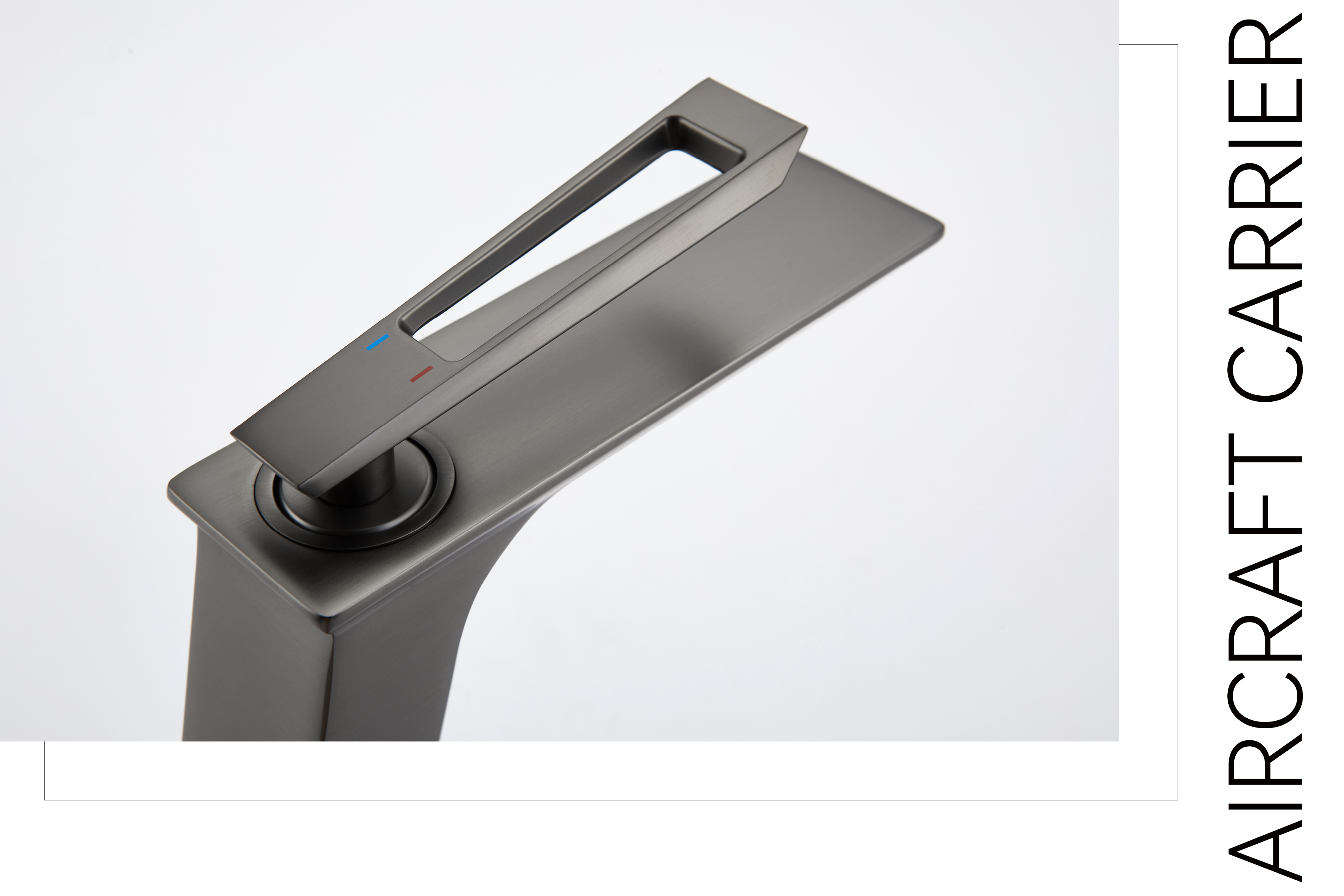 robinet de salle de bain en laiton