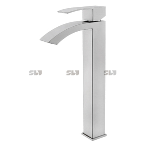 Fauce de cascade de salle de bain à trou de conception sournois.