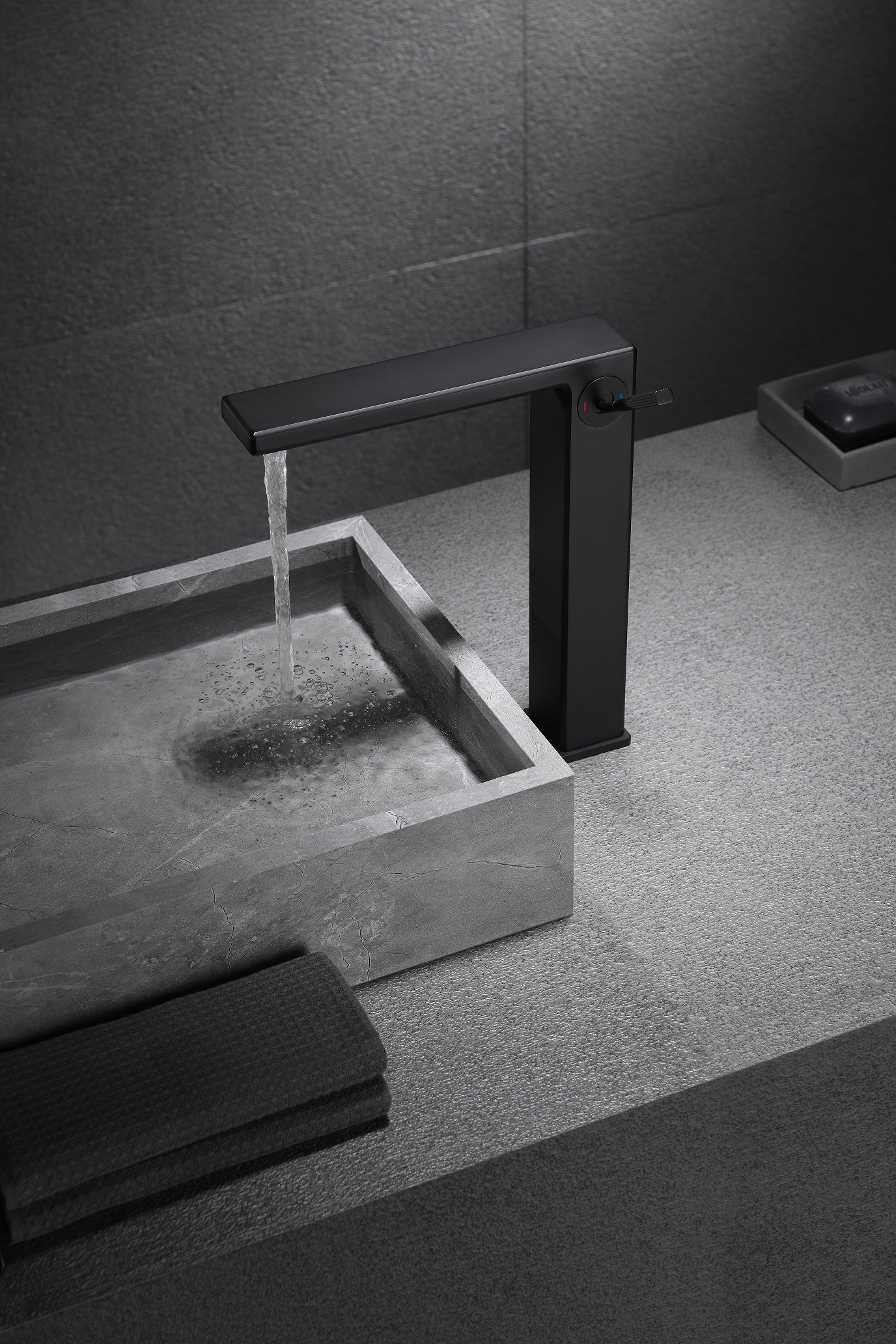 robinet de salle de bain avec pulv&eacute;risateur