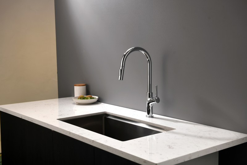 Robinet de lavabo sournois sournois avec montant mural pulvérisateur Robinet de cuisine