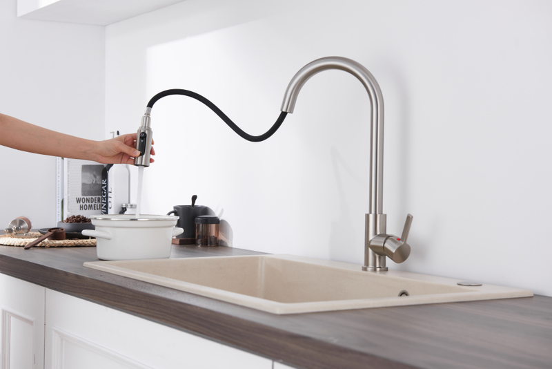 Filtre d'eau sournois 304 Nickel brossé Trayer vers le bas du robinet de cuisine 3 voies